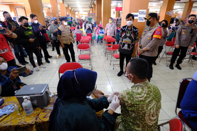 vaksin pasar klewer
