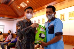 penyerahan beras