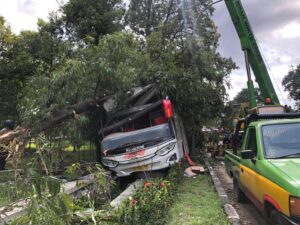 bus-eka-kecelakaan2 bus-eka-kecelakaan2