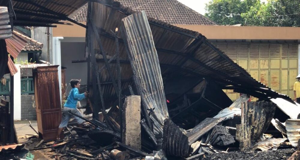 Pasar Mebel Gilingan