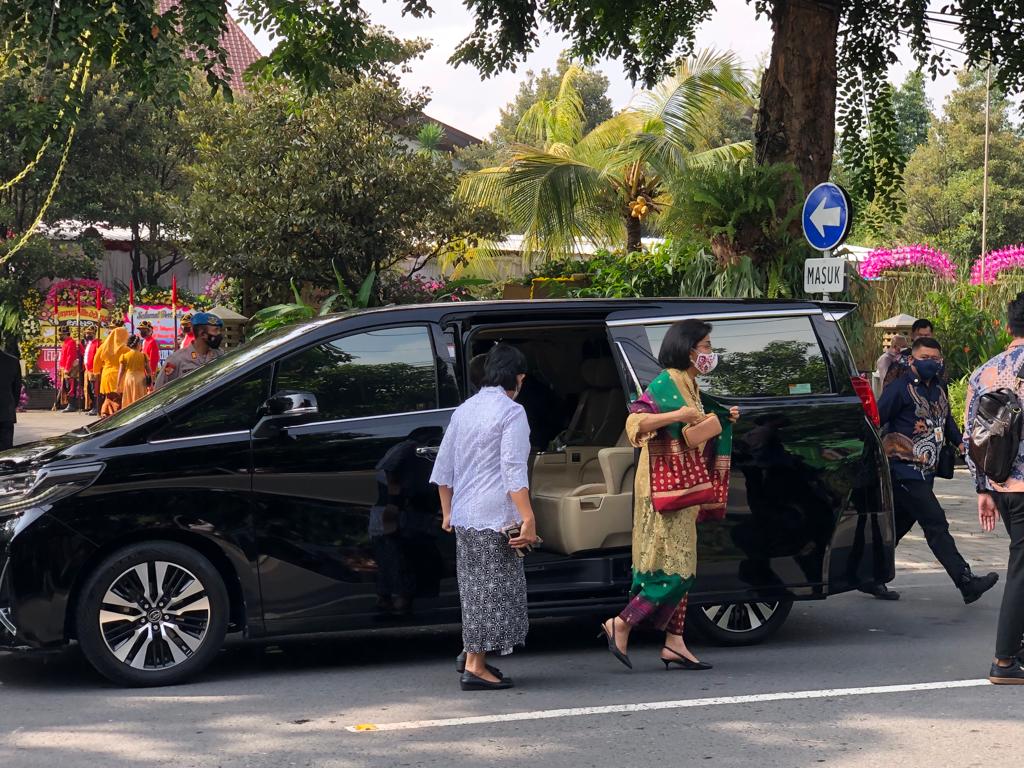 sri mulyani sri mulyani