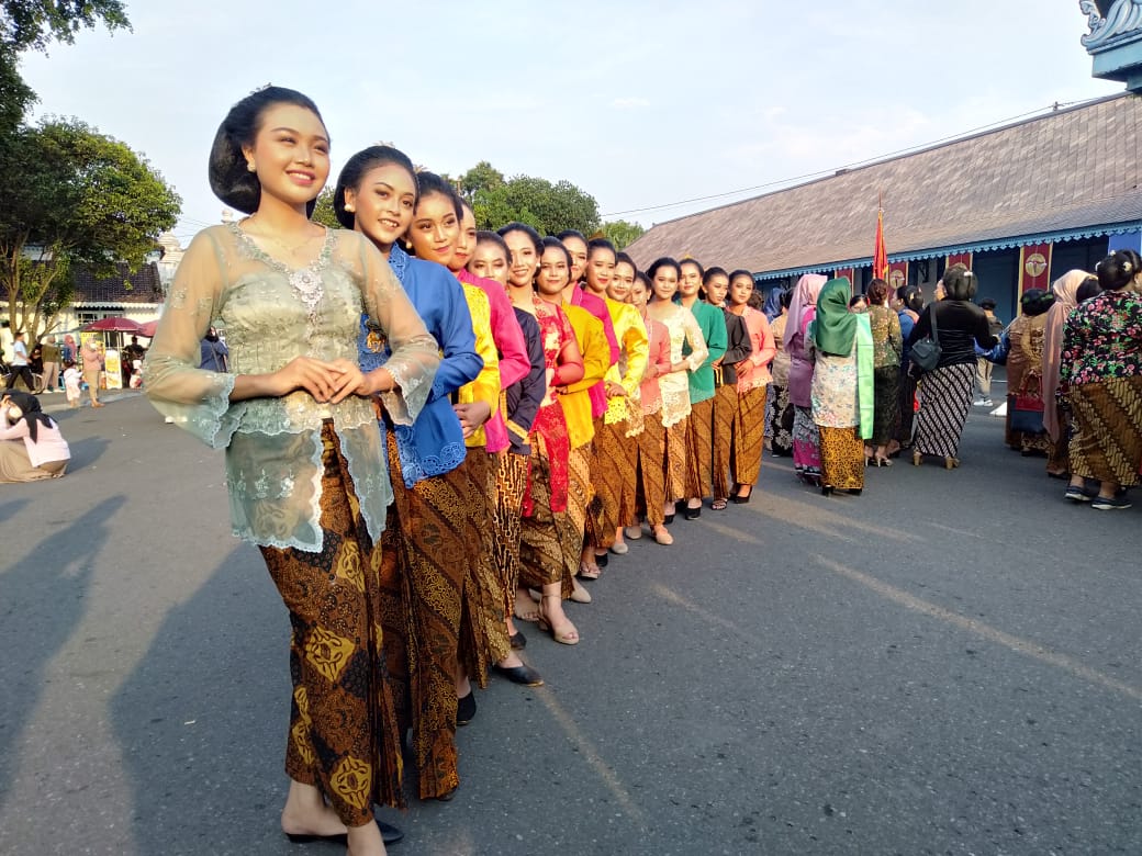 Kebaya Nasional