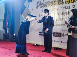 wisuda SMP
