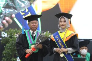 Rektor Sofyan Anif