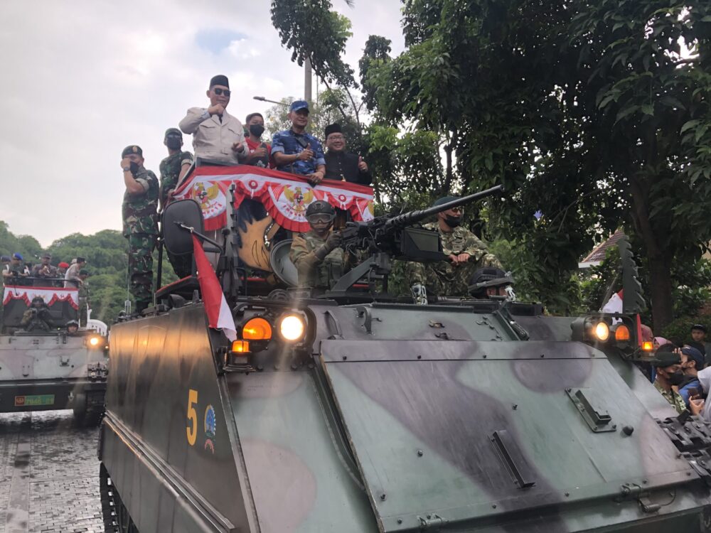 Teguh Prakosa, pawai pembangunan
