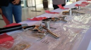 Barang bukti pistol rakitan