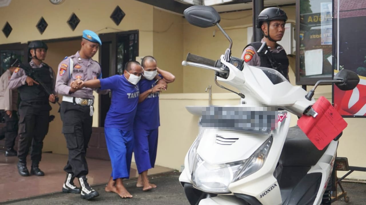 Pencuri Motor Spesialis
