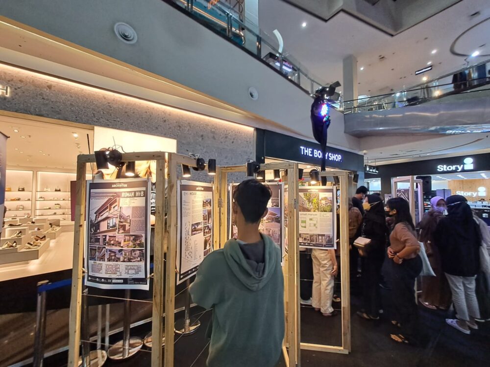 solo paragon mall