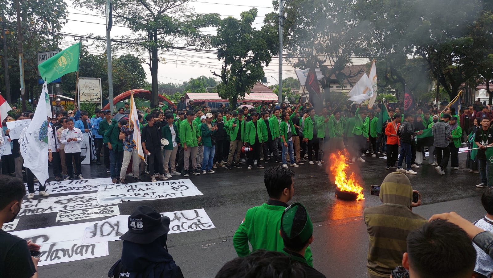 Demo Tolak UU Cipta Kerja