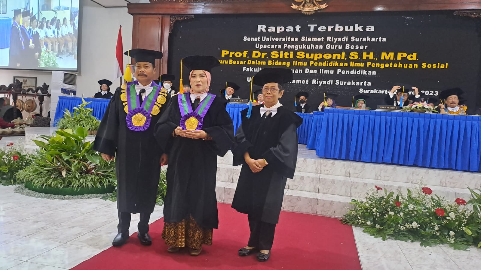 guru besar unisri