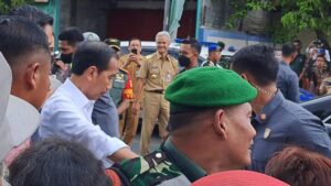 042AF2F0-C490-488F-B62F-0A37184BB9F4 Amplop