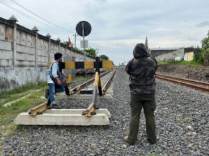 Jalur ganda balapan kalioso