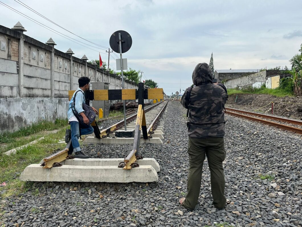 Jalur ganda balapan kalioso