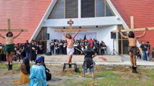 yesus disalib Yesus disalib