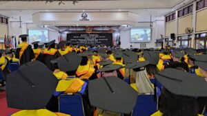 Wisuda unisri