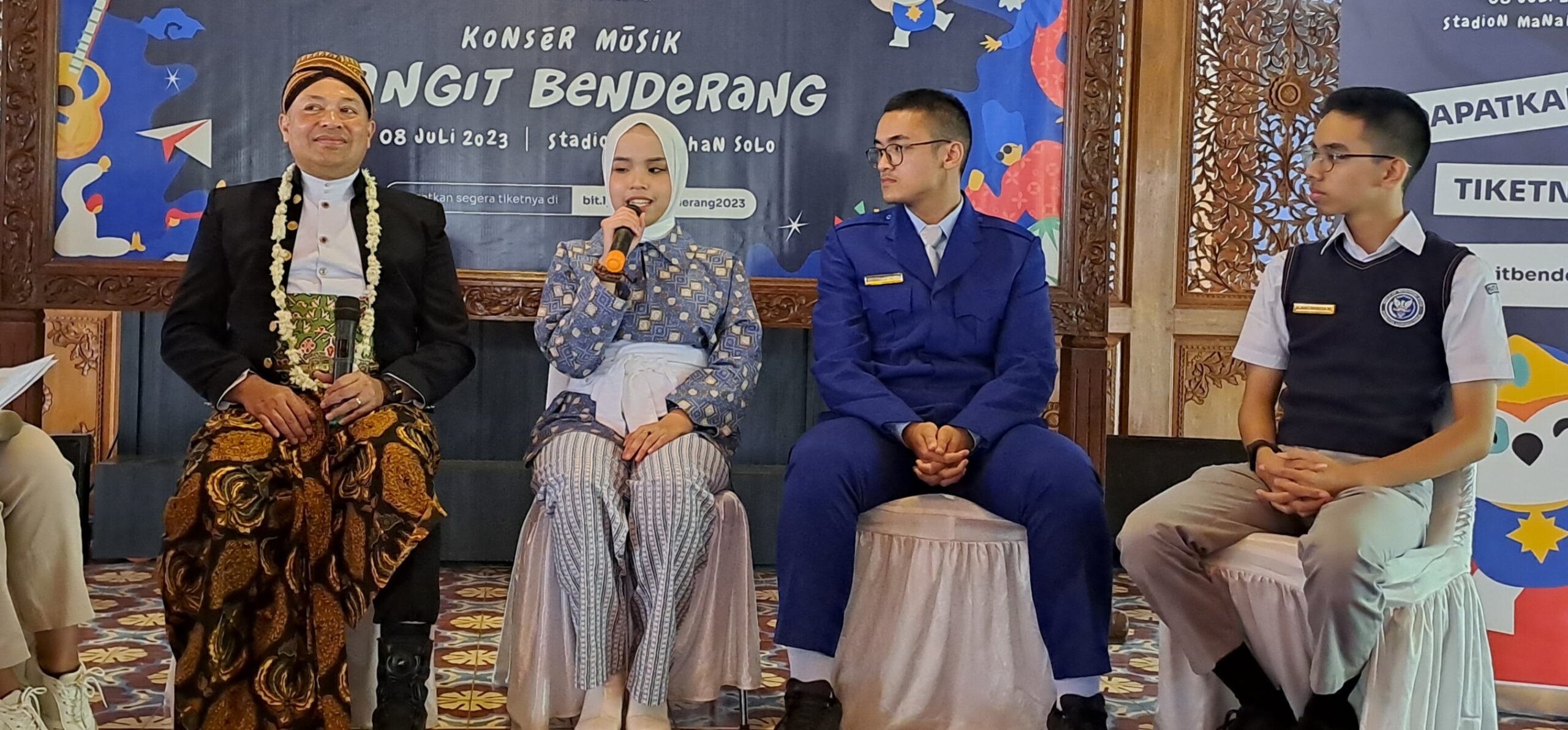 putri ariani putri ariani