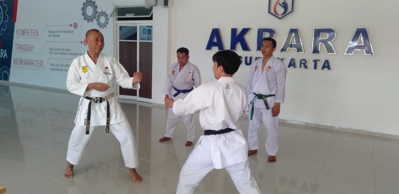 Bela diri Akbara