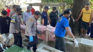 Judi Slot Gantung Diri