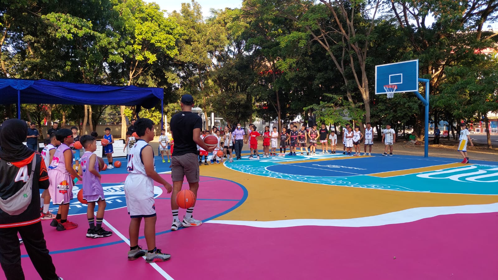 Lapangan Basket Outdoor Manahan