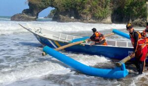 basarnas, perahu jukung katir