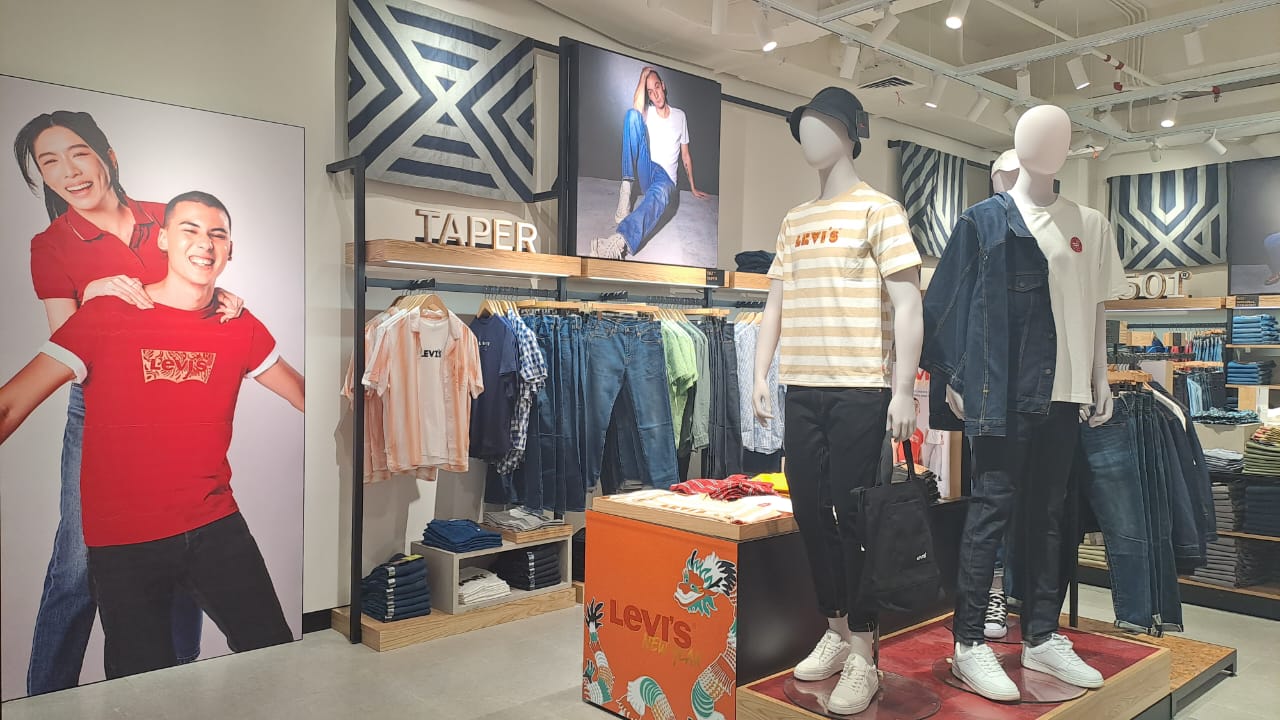 Original Levi's Store Hadirkan Konsep Menarik di Pakuwon Mall Solo Baru ...