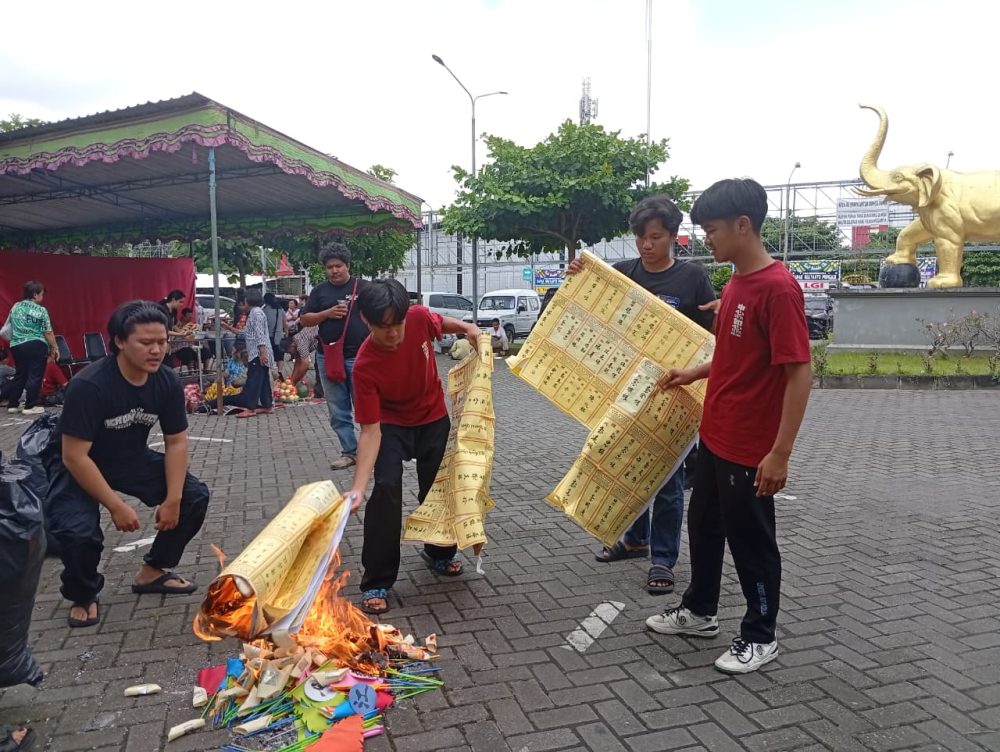 sembahyang cheng beng